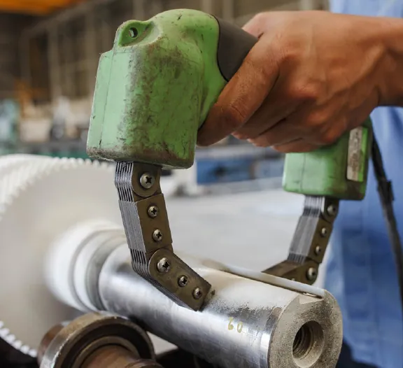 Magnetic particle inspection using a portable yoke