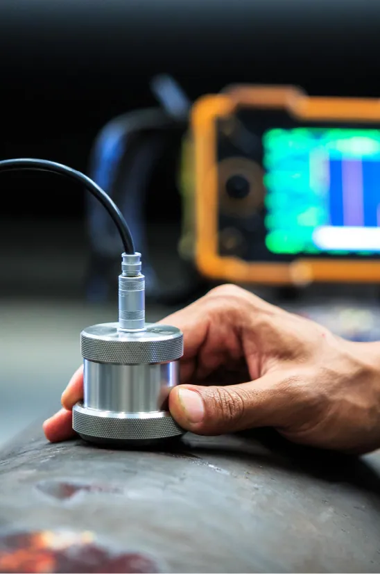 Pulse-echo and through-transmission ultrasonic testing